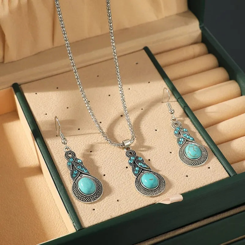 Ensemble de Bijoux en Pierres Turquoise Vintage