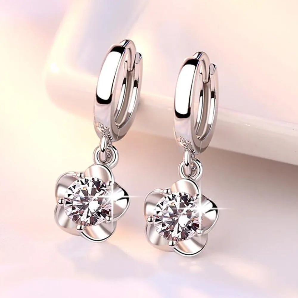 Boucles d'oreilles en argent sterling avec zirconia violets et blancs