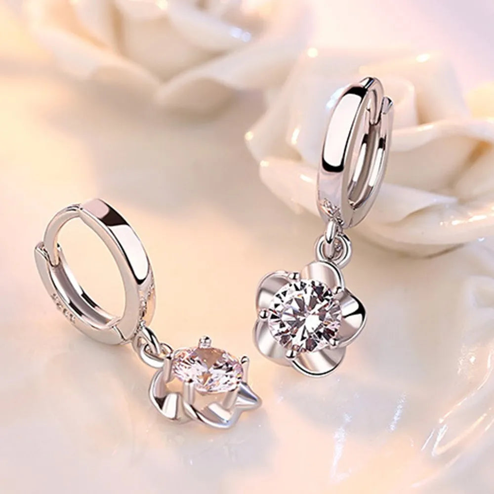 Boucles d'oreilles en argent sterling avec zirconia violets et blancs