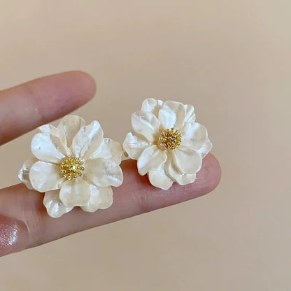 Boucles d'oreilles Chica en acrylique blanc