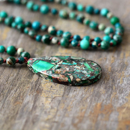 Collier en Pierre de Jaspe Impérial